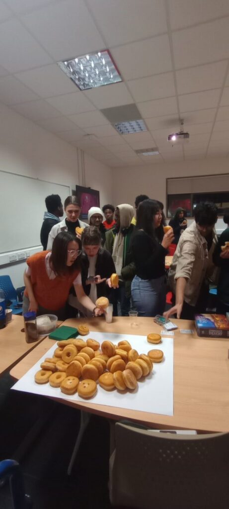 Donuts night & Board Games 25/01/24